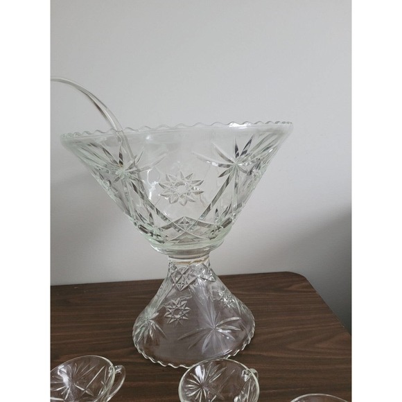 ANCHOR HOCKING Early American Prescut 700/674 Punch Bowl Set with cups ladle - Picture 4 of 14